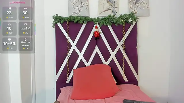 Snapshot of _miaquevedo_ chatting on December 2, 2025, 2:30 pm miaquevedo online show from December 2, 2025, 2:30 pm