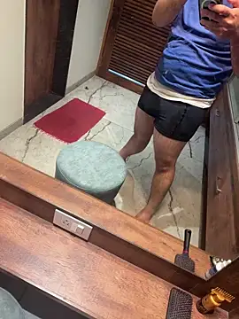 versatile guy01 online show from October 5, 2025, 9:44 am