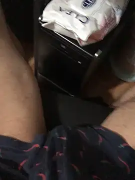 Snapshot of kerimyuce chatting on October 18, 2025, 8:00 pm kerimyuce online show from October 18, 2025, 8:00 pm