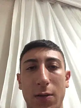 Snapshot of kerimyuce chatting on September 17, 2025, 8:00 pm kerimyuce online show from September 17, 2025, 8:00 pm