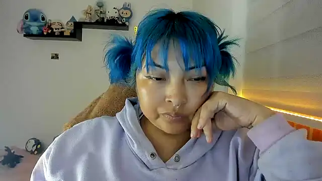 Shaddycute  online show from November 26, 2025, 11:05 pm