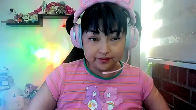 Shaddycute  online show from March 17, 2026, 2:42 pm