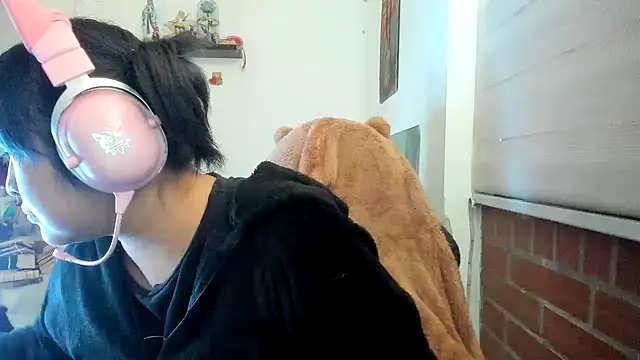Shaddycute  online show from April 28, 2026, 2:21 pm