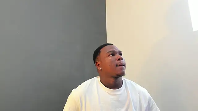 Snapshot of Troykhalil chatting on December 5, 2025, 8:28 pm Troykhalil online show from December 5, 2025, 8:28 pm