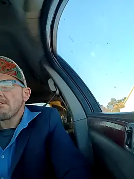 gettinit2wice online show from January 16, 2025, 3:24 pm