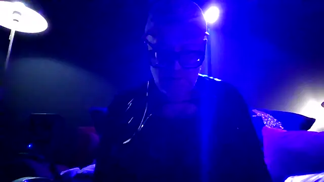 biffboff123 online show from April 10, 2026, 11:45 pm