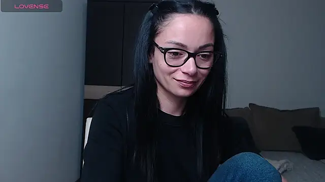 BabySerene online show from April 18, 2026, 3:31 am