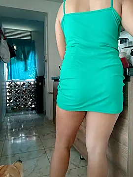 Snapshot of LEIRIS_Y_FRED_01 chatting on November 9, 2025, 2:54 pm LEIRIS Y FRED 01 online show from November 9, 2025, 2:54 pm