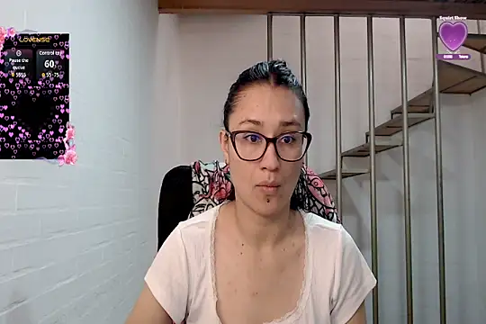 Jessie Desire online show from February 10, 2026, 6:40 pm