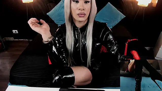 Snapshot of EvelynLexy chatting on February 25, 2025, 12:27 pm EvelynLexy online show from February 25, 2025, 12:27 pm