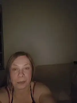 katiestevens online show from December 18, 2025, 11:08 pm