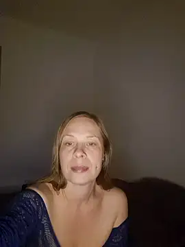 katiestevens online show from September 26, 2025, 9:21 pm