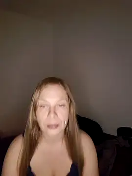 katiestevens online show from September 25, 2025, 9:10 pm