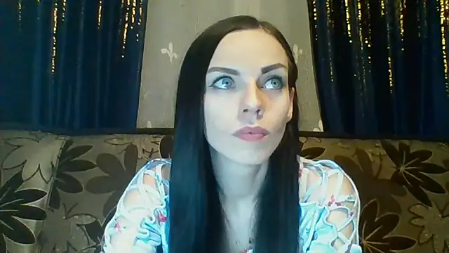 Snapshot of CassieSensual chatting on December 22, 2025, 7:14 pm CassieSensual online show from December 22, 2025, 7:14 pm