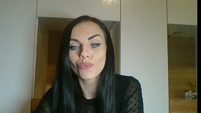 Snapshot of CassieSensual chatting on December 19, 2025, 7:27 pm CassieSensual online show from December 19, 2025, 7:27 pm