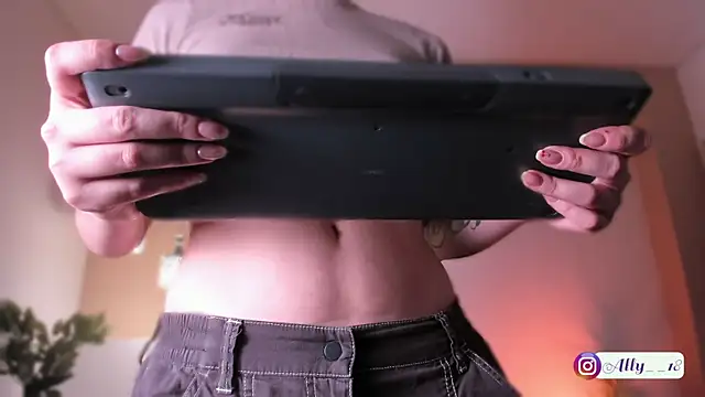 Ally addams online show from September 15, 2025, 4:13 am