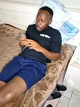 Snapshot of LaughRiotX chatting on November 15, 2025, 7:07 pm LaughRiotX online show from November 15, 2025, 7:07 pm