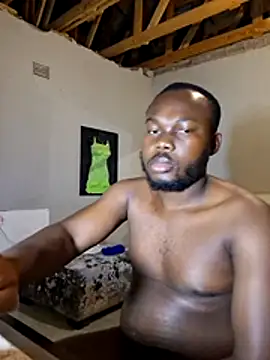 Snapshot of LaughRiotX chatting on October 28, 2025, 7:24 pm LaughRiotX online show from October 28, 2025, 7:24 pm