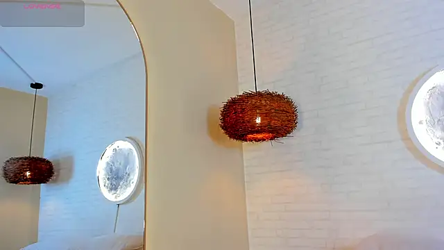 Snapshot of Elise_Diamond chatting on October 10, 2025, 2:45 am Elise Diamond online show from October 10, 2025, 2:45 am