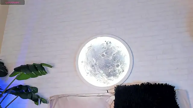 Snapshot of Elise_Diamond chatting on March 2, 2025, 9:21 am Elise Diamond online show from March 2, 2025, 9:21 am