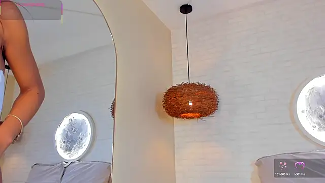 Snapshot of Elise_Diamond chatting on October 9, 2025, 2:45 am Elise Diamond online show from October 9, 2025, 2:45 am