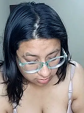 Snapshot of sarah12333 chatting on July 9, 2026, 2:56 am sarah12333 online show from July 9, 2026, 2:56 am