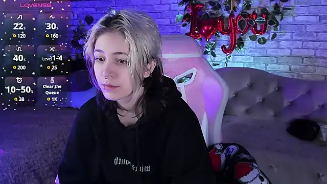 Snapshot of Alex_Howell chatting on March 11, 2025, 8:42 pm Alex Howell online show from March 11, 2025, 8:42 pm