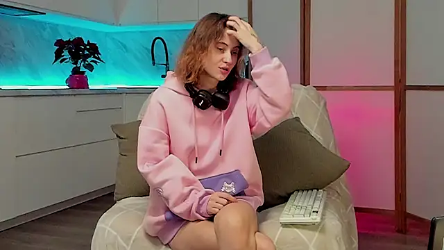 Devilina V online show from December 4, 2024, 9:45 am