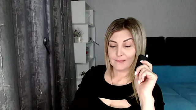 Snapshot of Amelia_Harper chatting on February 28, 2025, 3:26 pm Amelia Harper online show from February 28, 2025, 3:26 pm