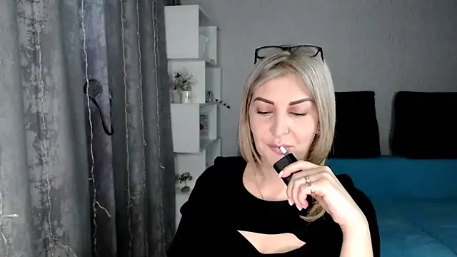 Snapshot of Amelia_Harper chatting on March 11, 2025, 3:12 pm Amelia Harper online show from March 11, 2025, 3:12 pm