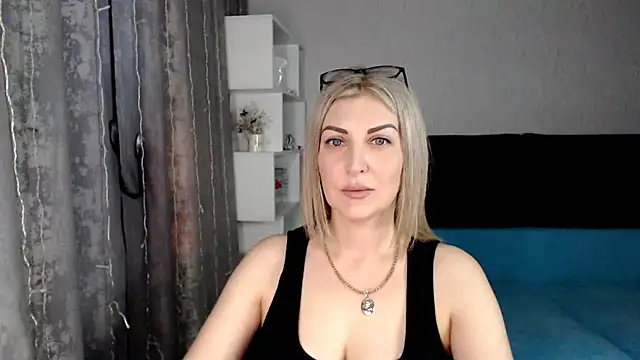 Snapshot of Amelia_Harper chatting on March 14, 2025, 1:35 pm Amelia Harper online show from March 14, 2025, 1:35 pm