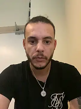 Snapshot of Alexandrupgixx chatting on February 12, 2025, 12:58 am Alexandrupgixx online show from February 12, 2025, 12:58 am