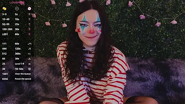 EkaterinaUpple online show from April 26, 2026, 7:33 pm