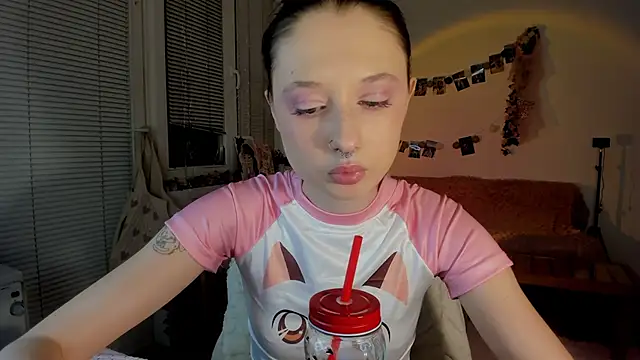 Snapshot of Jenny_darling_love chatting on January 3, 2025, 10:08 pm Jenny darling love online show from January 3, 2025, 10:08 pm