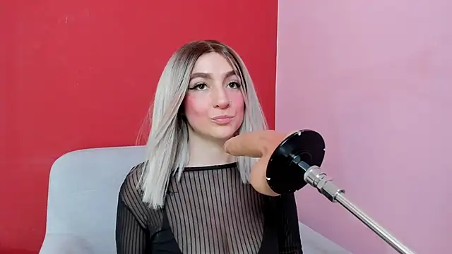 Kate bunny  online show from March 5, 2026, 11:51 am