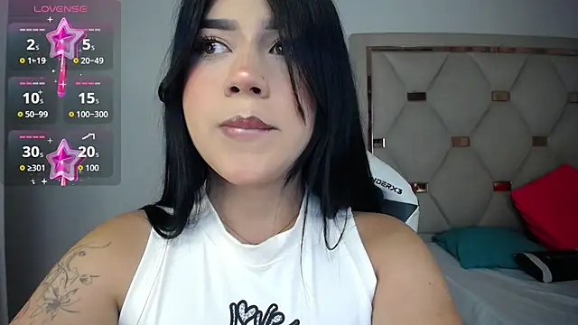 Snapshot of Ashley_piinkk_ chatting on June 16, 2026, 4:01 am Ashley piinkk online show from June 16, 2026, 4:01 am
