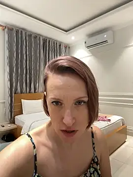 Snapshot of UmaTruewoman chatting on November 21, 2025, 5:39 am UmaTruewoman online show from November 21, 2025, 5:39 am