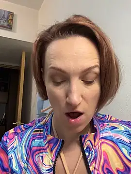 Snapshot of UmaTruewoman chatting on November 5, 2025, 6:05 am UmaTruewoman online show from November 5, 2025, 6:05 am