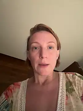 Snapshot of UmaTruewoman chatting on November 30, 2025, 9:59 pm UmaTruewoman online show from November 30, 2025, 9:59 pm