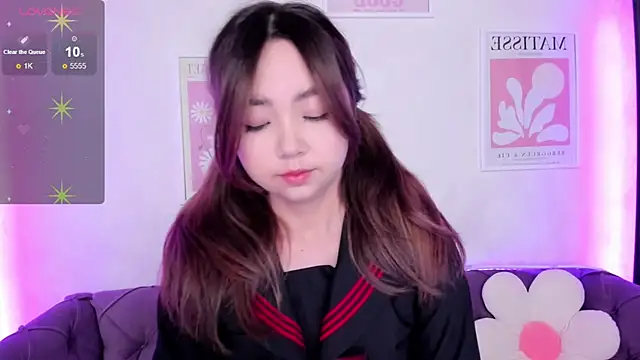 Snapshot of Fluffy_Rose chatting on March 10, 2025, 1:45 am Fluffy Rose online show from March 10, 2025, 1:45 am