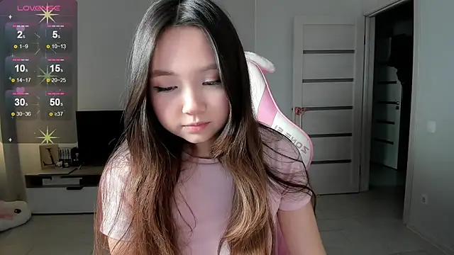 Fluffy Rose online show from February 28, 2026, 10:15 am