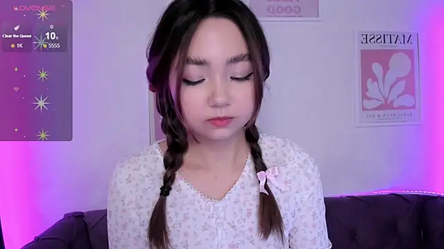 Snapshot of Fluffy_Rose chatting on March 8, 2025, 1:50 am Fluffy Rose online show from March 8, 2025, 1:50 am