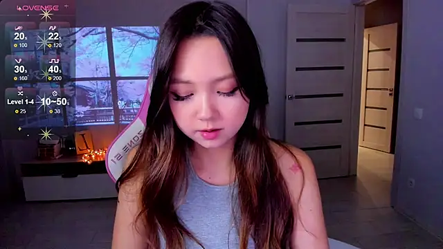 Snapshot of Fluffy_Rose chatting on December 3, 2025, 2:49 pm Fluffy Rose online show from December 3, 2025, 2:49 pm