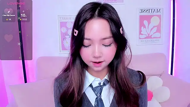 Snapshot of Fluffy_Rose chatting on September 14, 2025, 1:39 am Fluffy Rose online show from September 14, 2025, 1:39 am