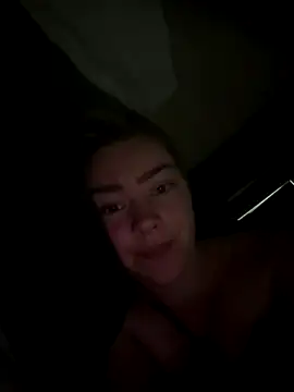 xX HotCouple Xx online show from September 21, 2025, 8:41 am