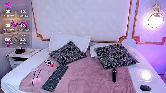 Snapshot of Paiige_peach chatting on November 5, 2025, 7:50 pm Paiige peach online show from November 5, 2025, 7:50 pm