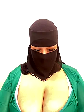 Snapshot of mari_layali chatting on November 21, 2025, 10:58 am mari layali online show from November 21, 2025, 10:58 am