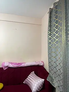 mari layali online show from April 7, 2026, 10:44 pm