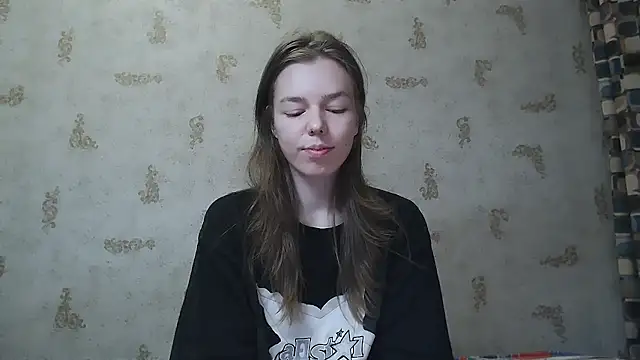 Tina Tayllor online show from October 14, 2025, 5:24 pm
