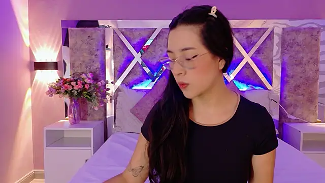 Susa1userma  online show from March 24, 2026, 11:32 am